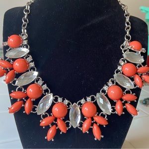 Leaf shaped statement necklace EUC